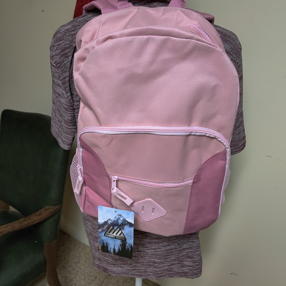 New Summit Ridge Backpack And Tall Woods Short Sleeve Top Included Size Medium
